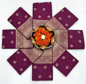 Sari Banarasi de Lujo para Vino, con Borde Zari Antiguo, Prenda Étnica India Tradicional Premium, Sin Arrugas, para Verano e Invierno - Product Image 5