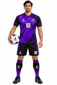 Ensemble d'uniformes de football personnalisés professionnels pour hommes, couleur violette, maillot de football, short assorti, tenue de sport respirante et à séchage rapide - Product Image 2