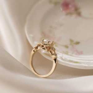 แหวนหมั้นเพชรโมอิสซาไนต์ทรงรี 2 กะรัต ประดับเพชรรอบวง ทองคำแท้ 14K สไตล์วินเทจ สำหรับเป็นของขวัญวันครบรอบสำหรับผู้หญิง - Product Image 4