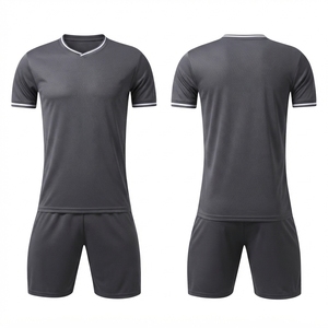 เสื้อฟุตบอลอเมริกันแบบขายส่งสั่งทำพิเศษ ผ้าโพลีเอสเตอร์ 100% คอวี แขนสั้น ระบายอากาศได้ดี แห้งเร็ว พิมพ์ลายด้วยความร้อน - Product Image 5