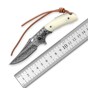 Couteau de poche multifonctionnel Burraq fait main en acier Damas avec étui en cuir, idéal pour un cadeau d'anniversaire ou un cadeau pour témoin de mariage - Product Image 1