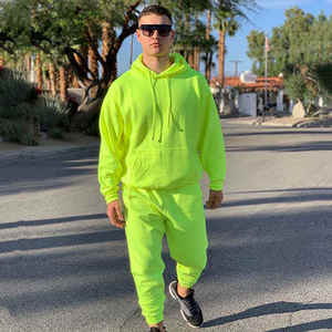 Chándal Transpirable con Capucha para Invierno, para Gimnasio y Uso Casual, Corte Regular y Diseño Liso - Product Image 3