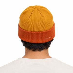 Gorros de punto acanalado al por mayor con logo personalizado, gorro de invierno de dos tonos con dobladillo, gorro cálido elástico estilo streetwear unisex, sombrero moderno, proveedor de EE. UU. - Product Image 2