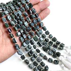 Cuentas facetadas de obsidiana natural con forma de copo de nieve de 7x9 a 8x11 mm, cuentas sueltas de obsidiana para la fabricación de joyas y manualidades, 8 pulgadas. - Product Image 1