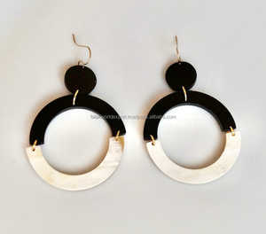 Pendientes de hueso de Diseño de Moda de Falak World Export para mujer, colección de aniversario chapada en plata antigua a la moda - Product Image 3