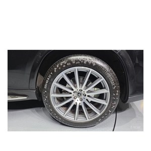 Mercedes-Benz GLS-Class GLS400d 4MATIC Modèle mai 2023 35 340 km Volant à gauche Boîte automatique Sièges en cuir Caméra arrière Diesel - Product Image 5