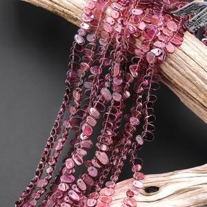 Perles de pierres précieuses en grenat de Malaya rose mauve naturel, ovales lisses, percées au centre, extra translucides, en fil. - Product Image 2
