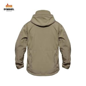 Custom Men's Softshell Jacket Outdoor Waterproof Windbreaker Breathable Lightweight Hiking Jacket - Product Image 2