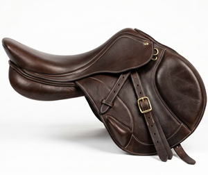 Silla de Montar para Caballo de Cuero Marrón Premium, Cómoda para Saltos, Equipo Ecuestre Resistente para Montar y Entrenar - Product Image 1