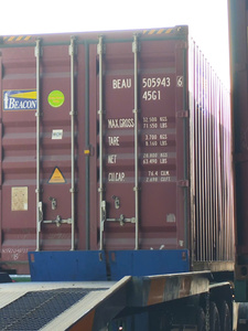 Les balles de sciure de bois sont généralement un type de matériau de rembourrage fabriqué à partir de sciure de bois (bois déchiqueté) qui est comprimée en blocs. - Product Image 3