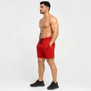 Pantalones cortos de malla para fitness estilo urbano para hombre, venta al por mayor, diseño personalizado, sublimación, bordado sólido, dos dobladillos laterales profundos, respetuosos con el medio ambiente - Product Image 2