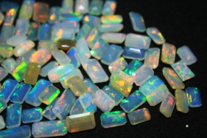 Ópalo natural de 4-6 mm con corte <span class=keywords><strong>esmeralda</strong></span>, juego de color de ópalo, alta calidad, venta al por mayor, piedra preciosa suelta HASNAIN GEMS Rajasthan para anillos y joyería - Product Image 2