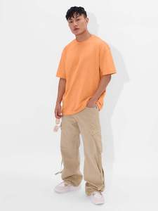 Camiseta Oversize Naranja para Hombre, 100% Algodón, Cuello Redondo, Estilo Casual Urbano, Corte Regular, Secado Rápido, Etiqueta Privada Personalizada - Product Image 3