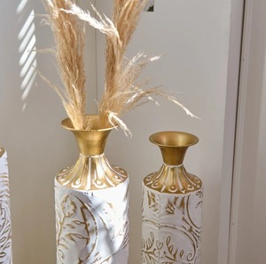 ชุดแจกันตั้งพื้นสีขาวทองสุดหรู 3 ชิ้น เหมาะสำหรับตกแต่งในงานเทศกาลและตกแต่งบ้านในโอกาสพิเศษ จากอินเดีย - Product Image 3