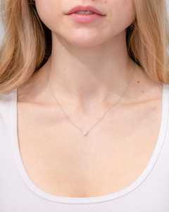 Collier pendentif papillon en or blanc avec diamant de laboratoire - Product Image 1