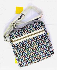 Pochette Fusion Republik à fermeture magnétique, unisexe, écologique, faite à la main, par des designers, sacs de soirée exclusifs, inégalés - Product Image 6