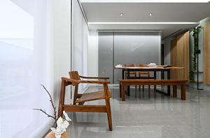 Fauteuil en teck de style balinais |   Chaise longue d'extérieur au design côtier durable, confortable et élégant pour mobilier de patio - Product Image 6