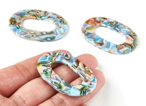 Resin Ear Ring Fashion Jewelry Earrings with Angel Style Best Design for Stylish Women Wear - Product Image 3