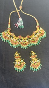 Conjunto de Collar Étnico Chapado en Oro con Rubíes y Piedras Verdes, Borla de Cuentas para Mujer, Joyería de Boda - Product Image 4