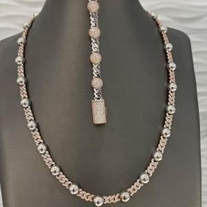 Chaîne cubaine en moissanite plaquée or, argent sterling 925, bijoux hip-hop, accessoire de mode - Product Image 1