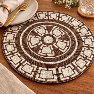 Set de table décoratif perlé fait main – Accessoire de table haut de gamme pour la maison – Collection artisanale – Finition élégante - Product Image 6
