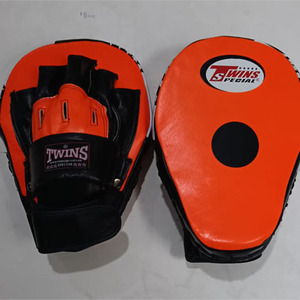 Guantes de Boxeo de Espuma EVA de Alta Calidad, Guantes Curvos de Entrenamiento Profesional para Kickboxing, Guantes de Boxeo Rival RPM-100 - Product Image 4