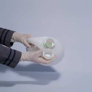 ถังพลาสติก HDPE ขนาด 3.2 ลิตร พร้อมฝาเกลียว สำหรับบรรจุภัณฑ์น้ำยาทำความสะอาดและสารเคมี ผลิตจากโรงงานในเวียดนาม - Product Image 2