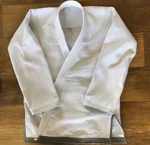 Uniforme d'arts martiaux Karata unisexe de haute qualité, personnalisable, avec logo personnalisé - Product Image 4