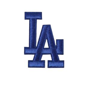 Patchs brodés pour T-shirts 3D haute définition, couleurs personnalisées, logo sportif, fleurs, alphabet, chenille écologique à coudre - Product Image 1