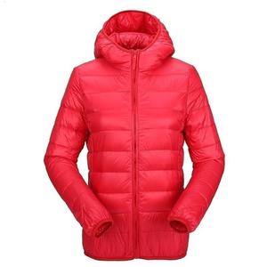 Veste longue d'hiver en polaire avec capuche amovible, doublure matelassée avec logo, fermeture éclair, tissu épais en laine peignée, doublure en rayonne - Product Image 4