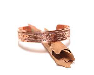 Bracelet en cuivre magnétique fait main, bijou énergétique, bracelet en cuivre œil d'Horus, bracelet en cuivre énergétique fait main - Product Image 1