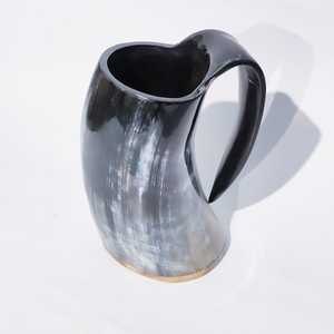 Taza de cuerno de búfalo natural lisa, recipiente rústico para bebidas, taza de cuerno pulida y duradera, artículos de cuerno hechos a mano y coleccionables. - Product Image 1