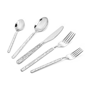 Ensemble de couverts traditionnels en argent et acier inoxydable, fabriqués à la main, avec manche martelé, poli miroir, fourchette, couteau, cuillère, ustensiles de cuisine - Product Image 1