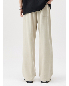 Pantalon de survêtement en coton pour homme, style streetwear, coupe évasée, jambe droite ample et cordon de serrage, design décontracté à jambe large. - Product Image 4