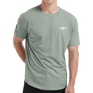 Camiseta ligera para hombre, lisa, hecha con tela transpirable para días de verano cómodos, 100% algodón - Product Image 1