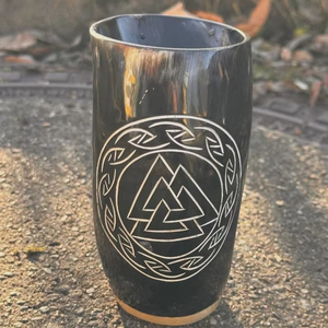 Cuerno para Beber de Cuerno de Búfalo de Alta Calidad, Jarra Vikinga de Cuerno de Búfalo / Vaso de Cerveza de Cuerno de Vaca / Vaso con Borde de Latón a Bajo Precio - Product Image 1