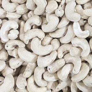 Wholesale Cashew W320 Cashew <b>Nuts</b> Cheap Price, OEM ODM Packaging Santigo - Product Image 1