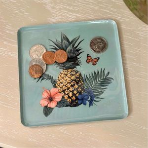 Plateau de service carré en émail motif ananas tropical, plat décoratif en métal pour la décoration intérieure, plateau à bijoux pour table basse - Product Image 1
