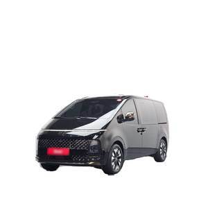 Hyundai Staria HEV 2024, 1.6 Lounge, 9 Plazas, Estándar de Emisiones Euro V, Caja de Cambios Automática, Asientos de Cuero, Volante a la Izquierda, Trasero - Product Image 1