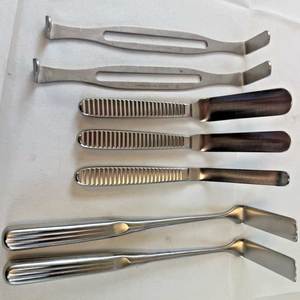 Juego de 52 Piezas de Instrumentos Quirúrgicos Ortopédicos Reutilizables de Acero Inoxidable con Estuche de Esterilización - Product Image 6