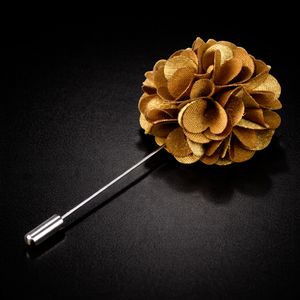 Épinglette en émail durable pour homme avec motif floral |   Boutonnière en métal faite à la main pour le marié et les événements formels - Product Image 4