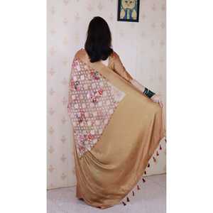 Sari Tradicional Chino de Georgette Suave Marrón con Estampado Floral y Tejido Zari de Elite Weaves, 450g - Product Image 5