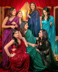 丝绸序列纱丽所有颜色最新设计的女士派对和晚装纱丽系列印度传统2022苏拉特