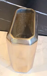 Vase de table moderne en laiton, résistant à la rouille, pièce maîtresse décorative pour salon et chambre à coucher - Product Image 4