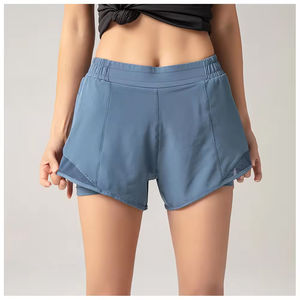 Prix de gros Short de sport pour femme avec logo personnalisé pour la course à pied à séchage rapide Short de sport pour femme en polyester et spandex pour femme - Product Image 2