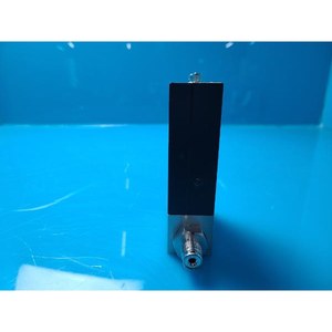 Contrôleur de débit massique numérique AERA FC-7800CD H2 2SLM d'occasion – Pièces d'équipement semi-conducteur d'époque - Product Image 1