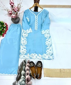 Salwar Kameez de Seda Azul Claro con Bordado Blanco, Estilo Tradicional Indio-Pakistaní, para Mujer, Ideal para Fiestas y Uso Diario, Largo hasta el Suelo - Product Image 4