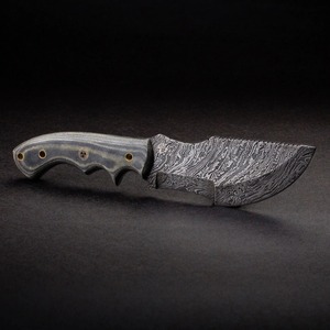 Couteau de chasse artisanal de qualité industrielle, acier Damas, manche G10, lame droite, étui en cuir - Product Image 6