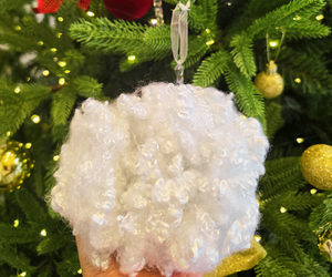 Fibra Hueca Conjugada HCS de 7Dx32mm, Sin Silicona, 100% Poliéster, Antiestática, Reciclable, Material de Relleno para Hilado - Product Image 1