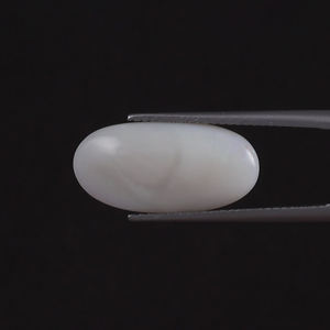 โอปอลธรรมชาติสีขาวรับรองโดย IGI น้ำหนัก 5.99 กะรัต รูปทรงวงรี ขนาด 19.5x10 มม. ตัดด้วยมือ ผ่านการเคลือบแว็กซ์/น้ำมัน เหมาะสำหรับ - Product Image 3